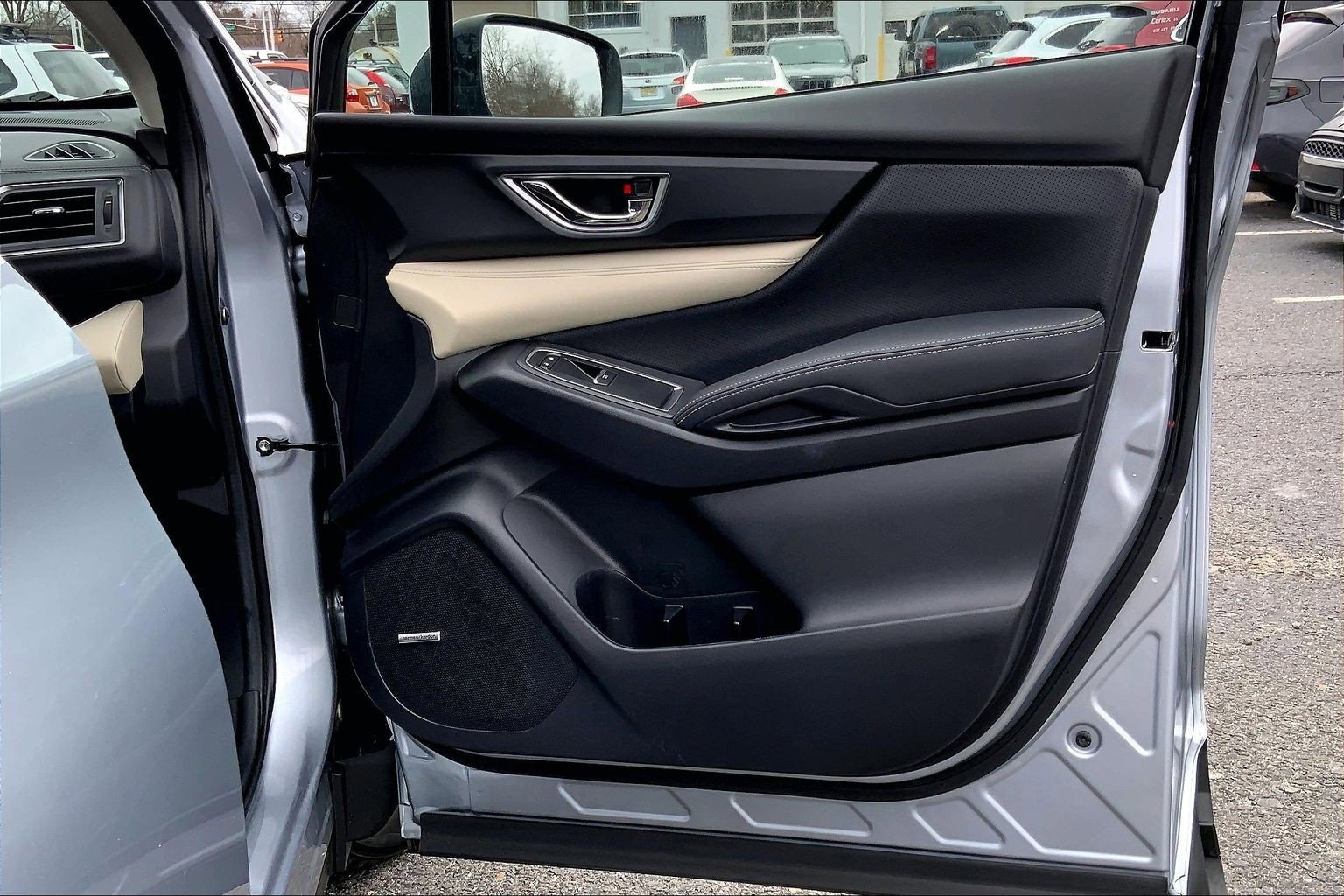 Certified 2022 Subaru Ascent Limited w/ Technology Package image 21