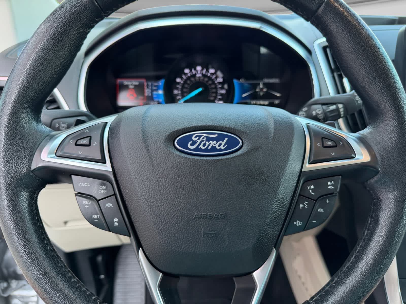 Used 2021 Ford Edge Titanium w/ Equipment Group 301A AWD/4WD image 13