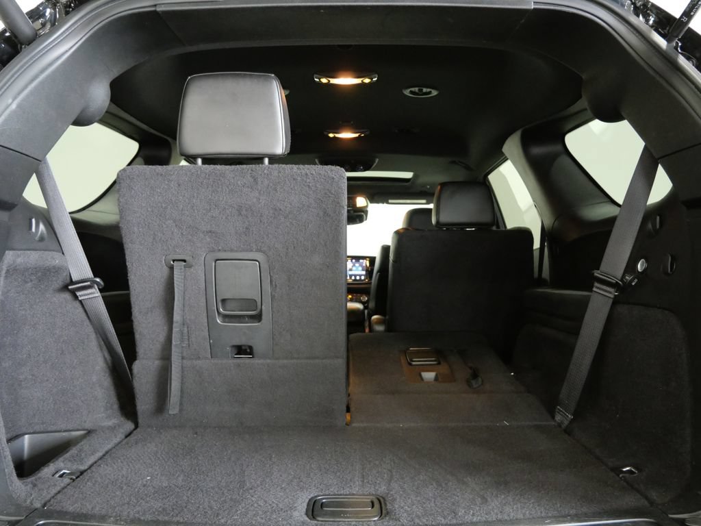 Used 2023 Dodge Durango R/T w/ Tow 'N Go Package AWD/4WD image 29