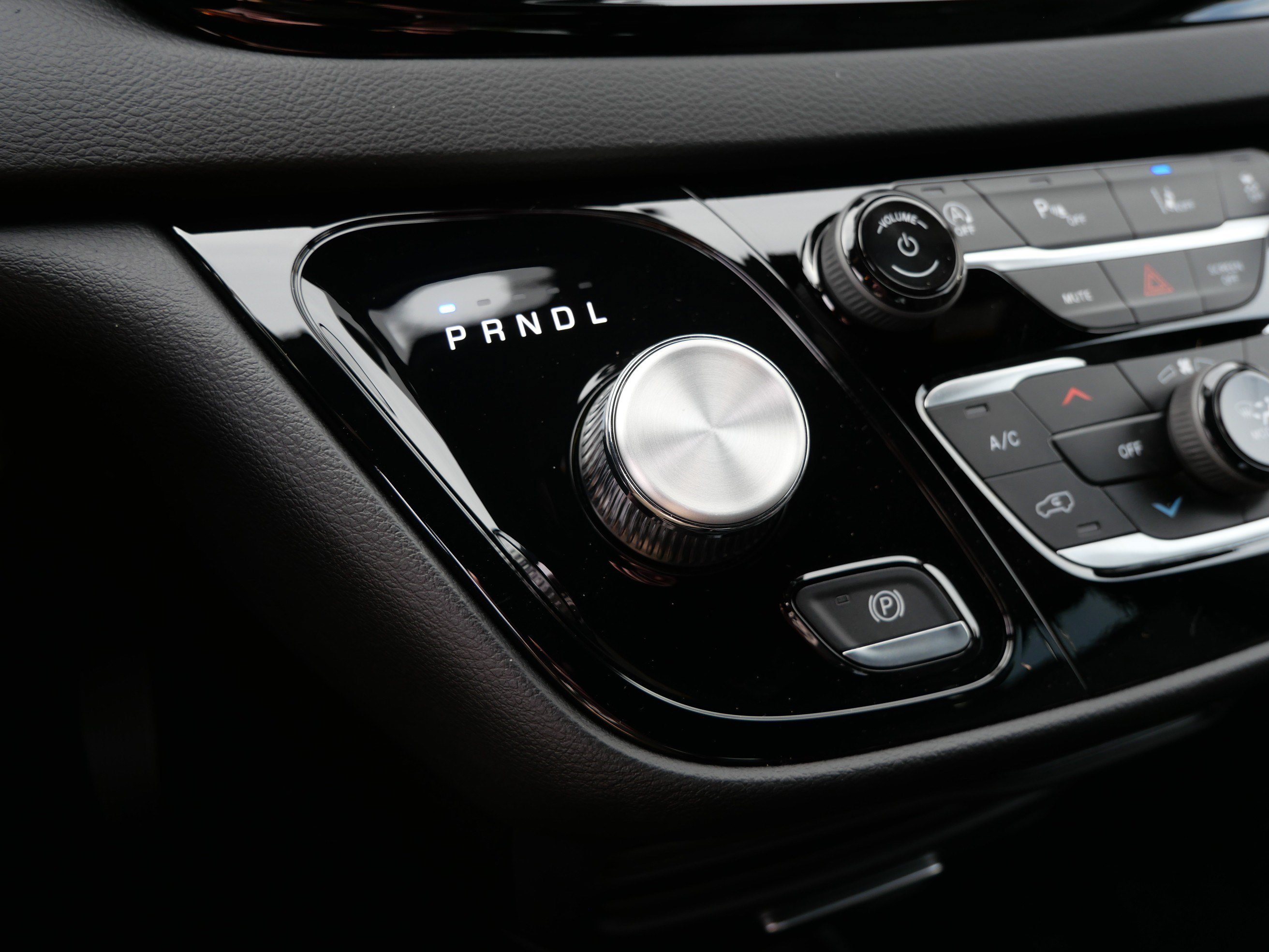 New 2027 Chrysler Pacifica LX FWD image 10