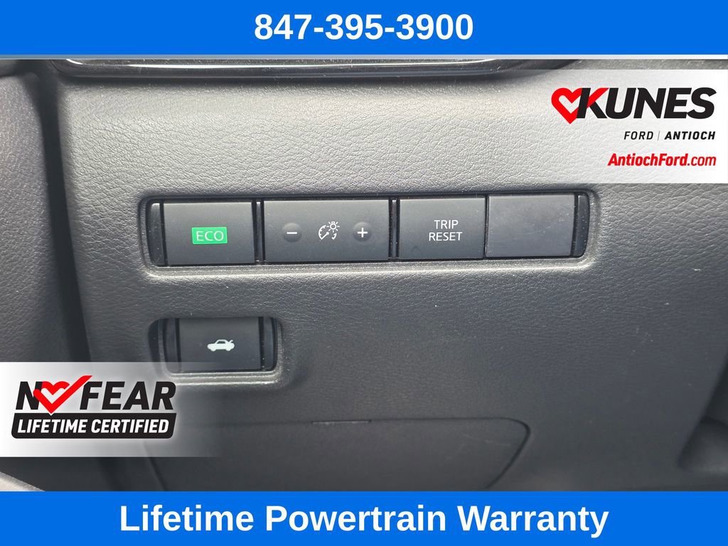 Used 2024 Nissan Sentra SV image 36