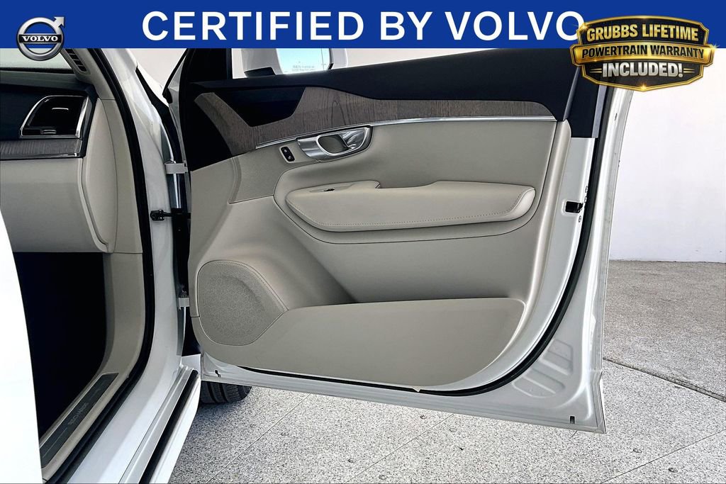 Used 2023 Volvo XC90 T8 Plus w/ Protection Package Premier AWD/4WD image 26