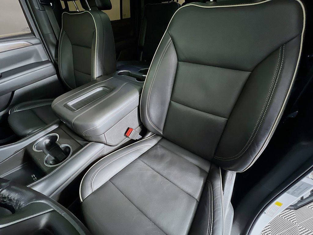 Used 2021 Chevrolet Suburban Premier w/ Premium Package AWD/4WD image 22