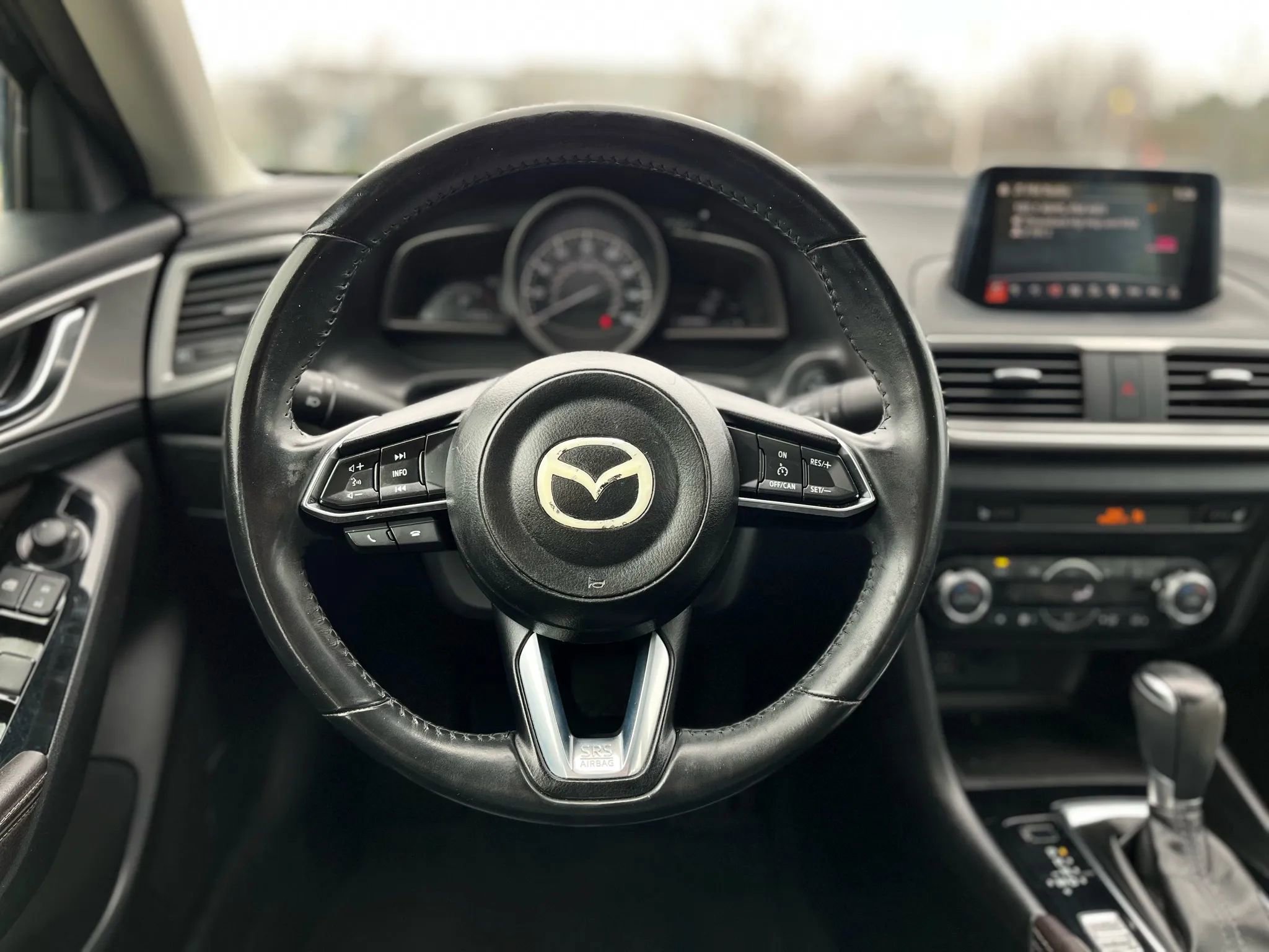 Used 2018 MAZDA MAZDA3 Touring image 14