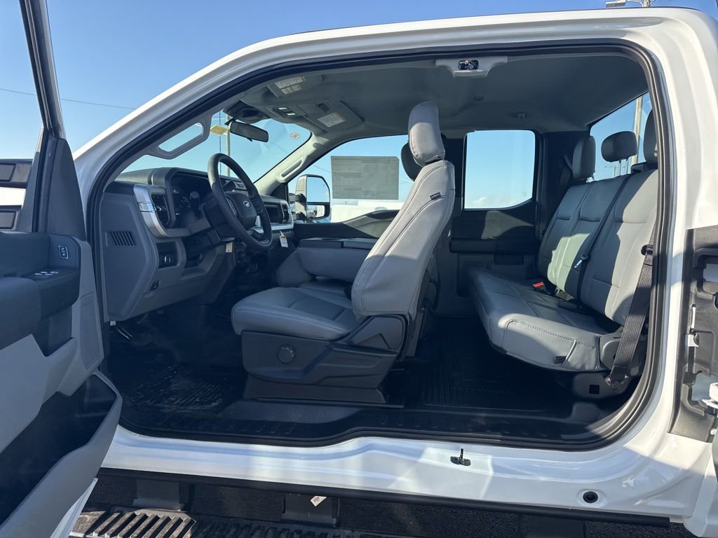 New 2026 Ford F250 XL w/ FX4 Off-Road Package image 26