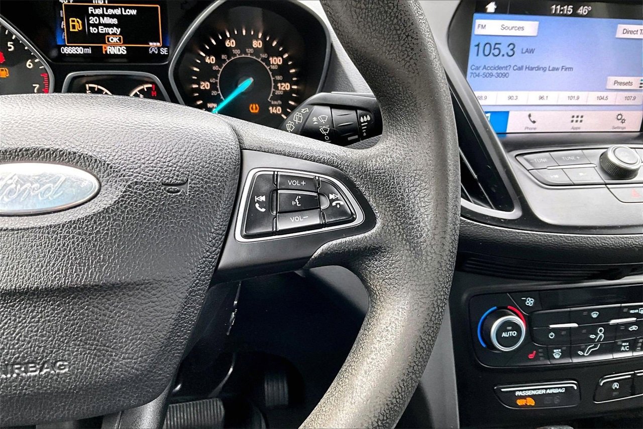 Used 2019 Ford Escape SE image 28