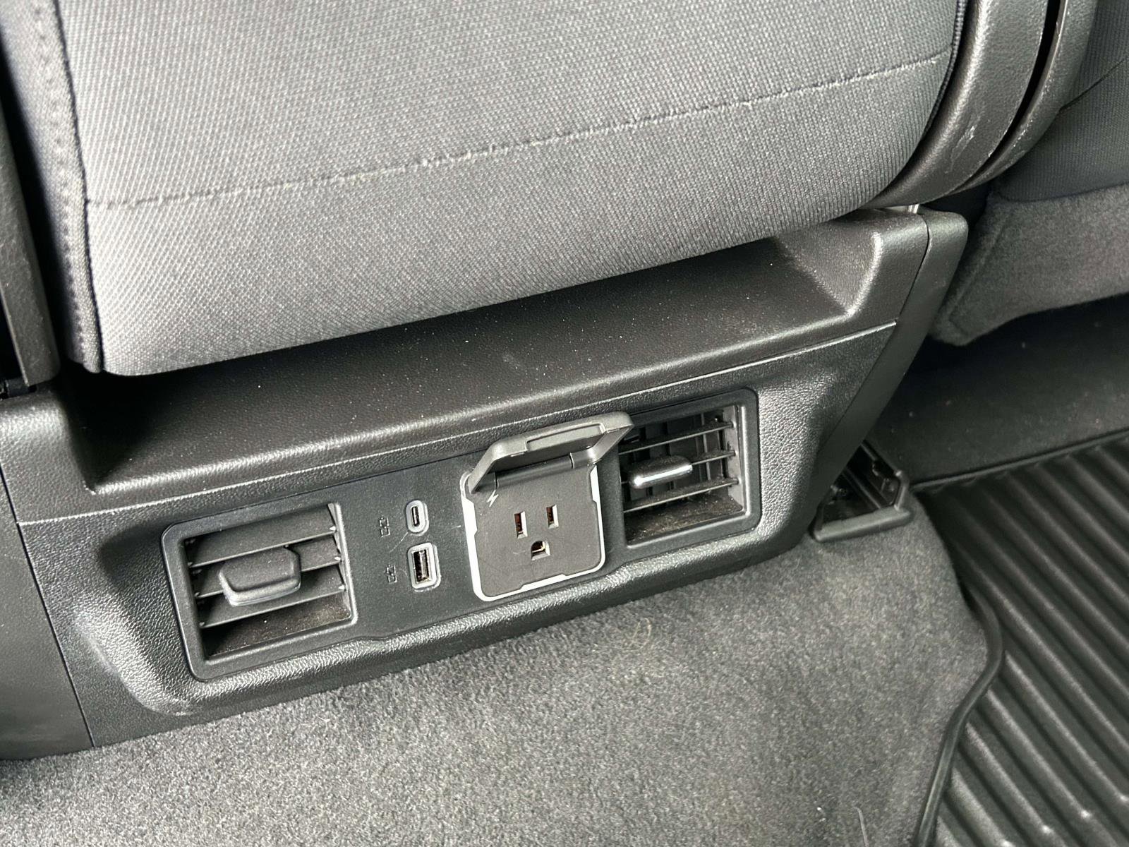 Used 2025 Chevrolet Silverado 2500 LT w/ Safety Package image 15