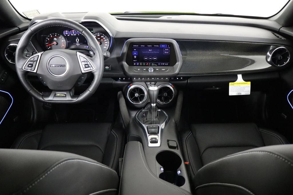 Used 2020 Chevrolet Camaro SS RWD image 13
