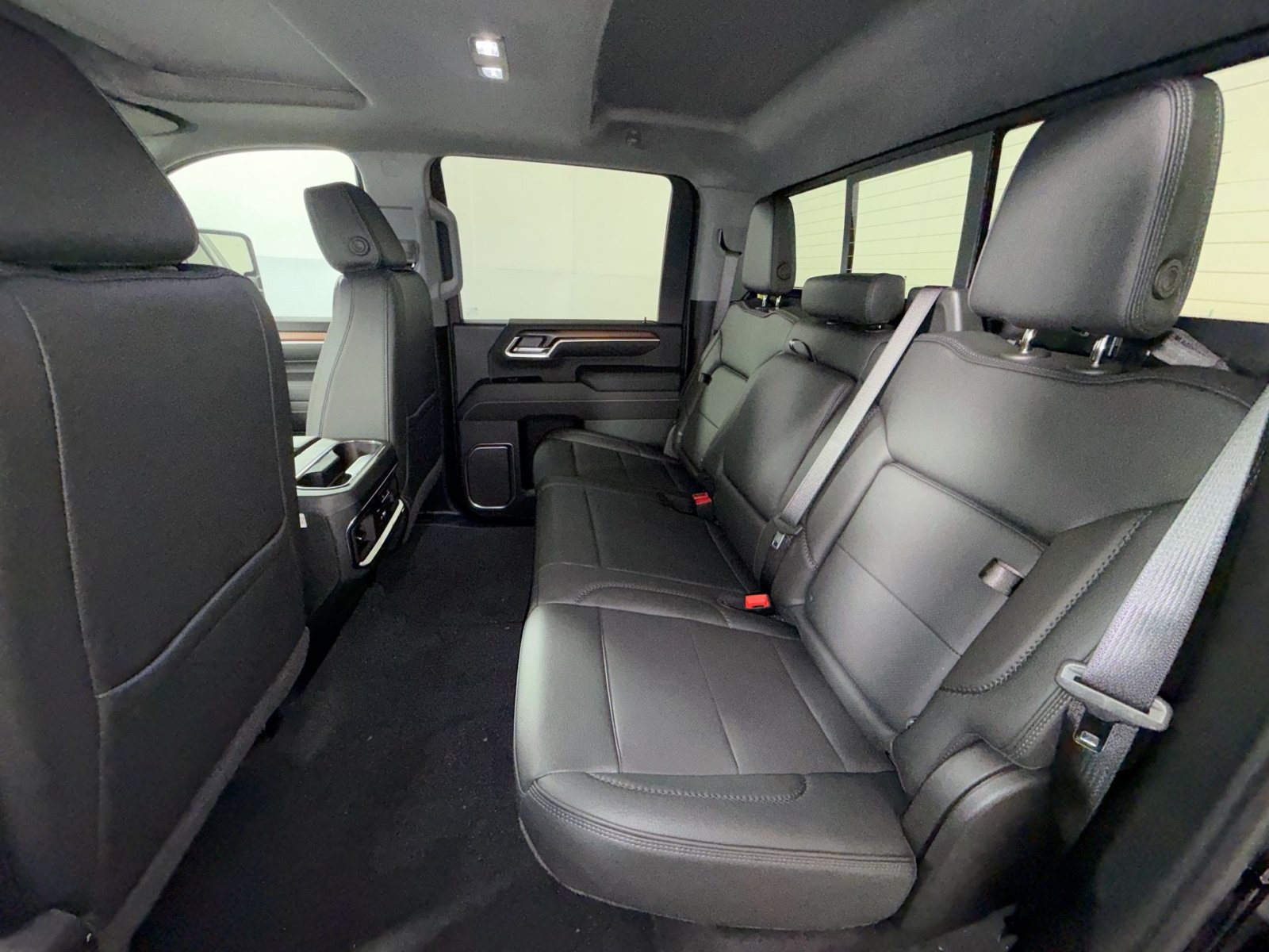 New 2026 GMC Sierra 2500 Denali w/ Denali Reserve Package AWD/4WD image 25