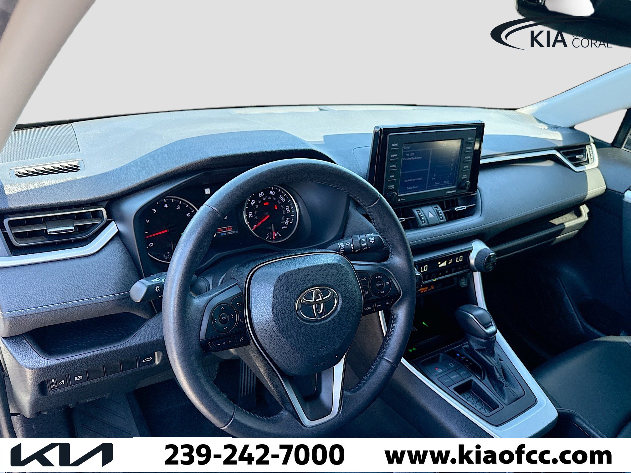 Used 2022 Toyota RAV4 XLE Premium image 26