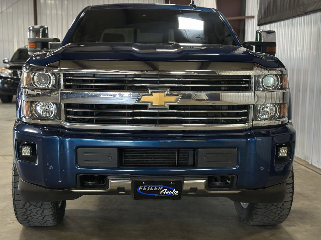 Used 2016 Chevrolet Silverado 2500 High Country w/ Duramax Plus Package image 2