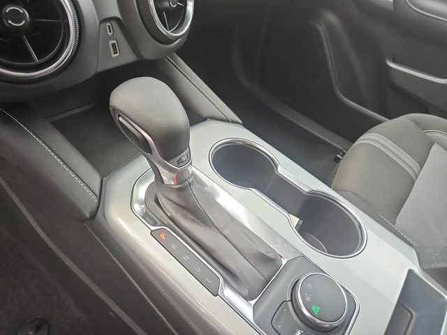 Used 2025 Chevrolet Blazer LT FWD image 23