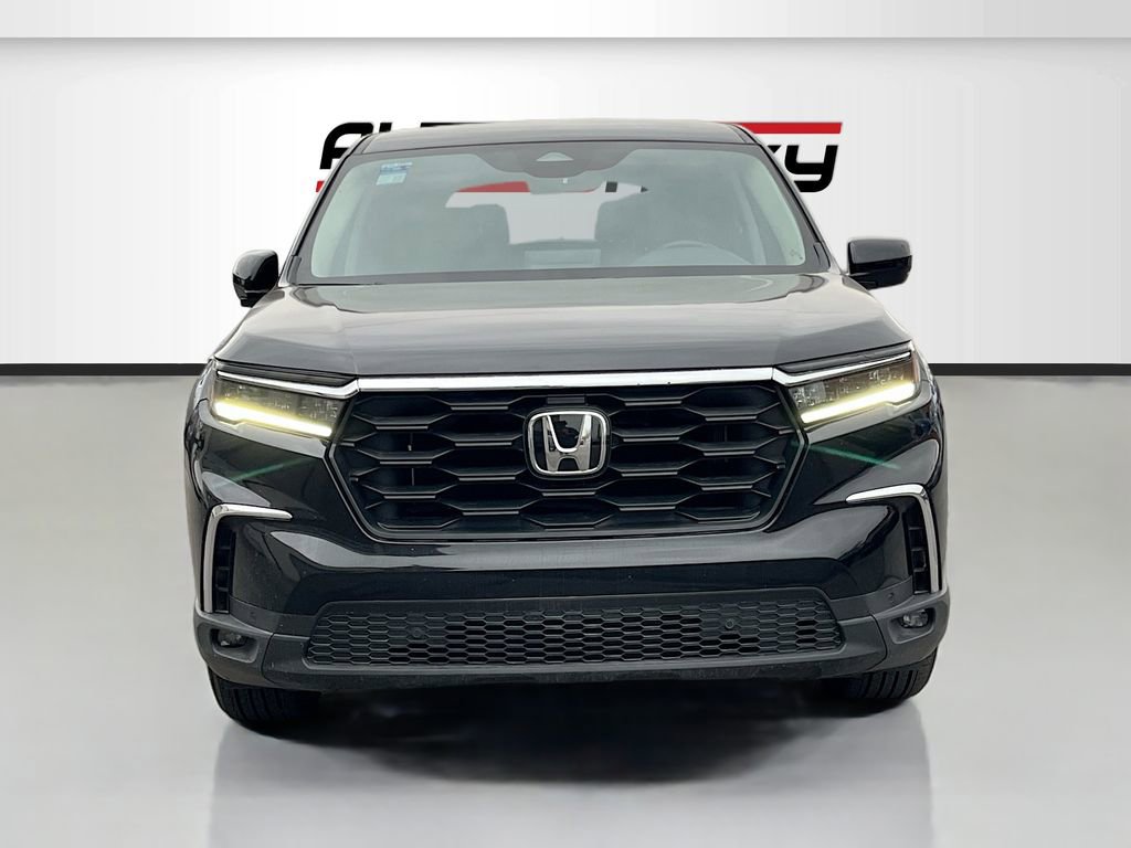 Used 2025 Honda Pilot EX-L image 2