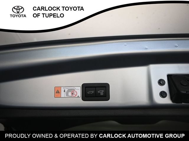 Used 2025 Toyota Corolla Cross XLE w/ Convenience Package AWD/4WD image 30