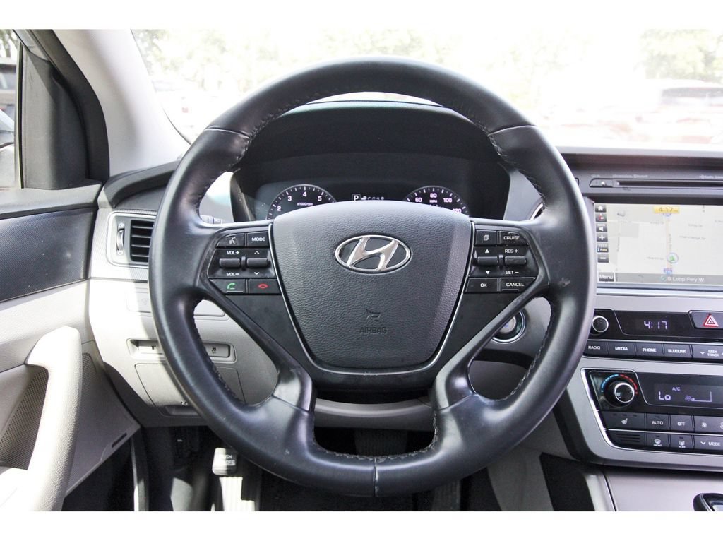 Used 2016 Hyundai Sonata Sport w/ Option Group 03 FWD image 14
