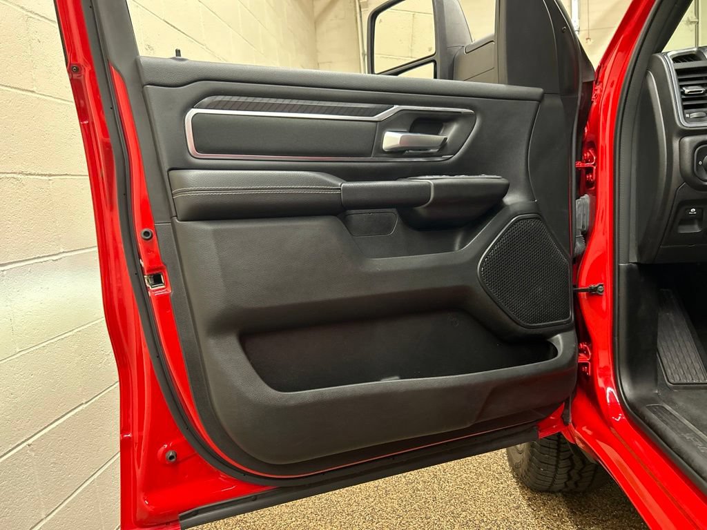Used 2025 RAM 1500 Big Horn AWD/4WD image 16