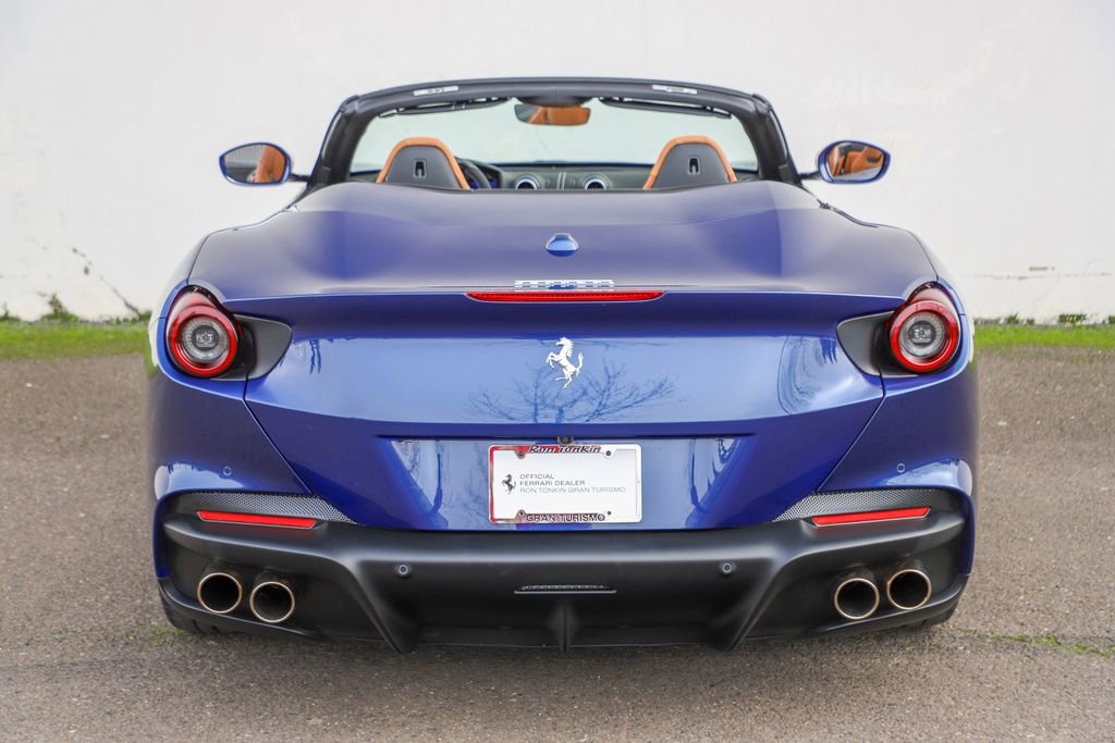 Certified 2023 Ferrari Portofino M image 7