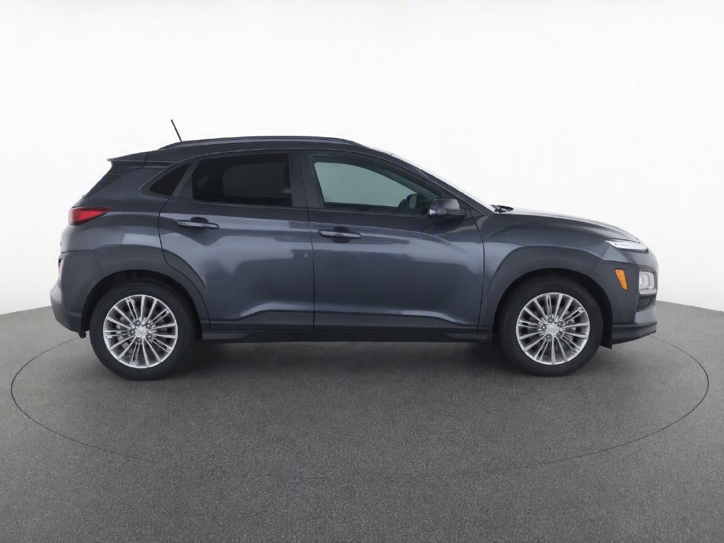 Used 2021 Hyundai Kona SEL w/ Cargo Package FWD image 9