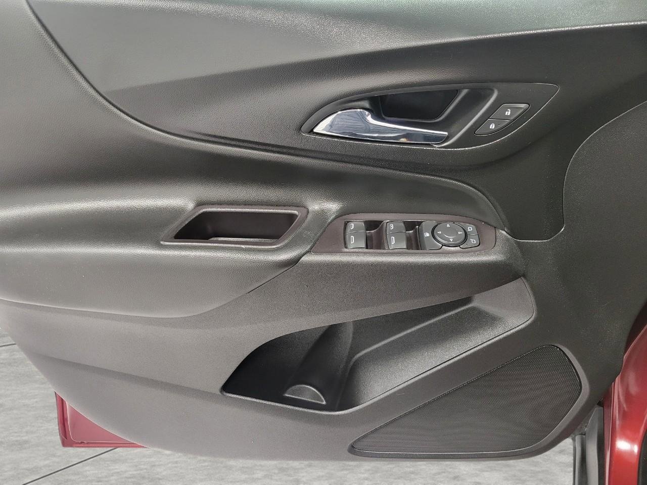 Used 2021 Chevrolet Equinox LT FWD image 26