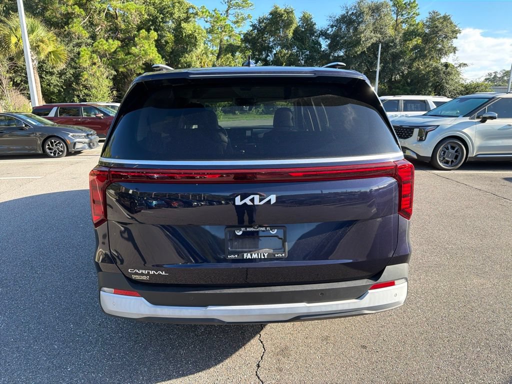Certified 2025 Kia Carnival EX FWD image 6