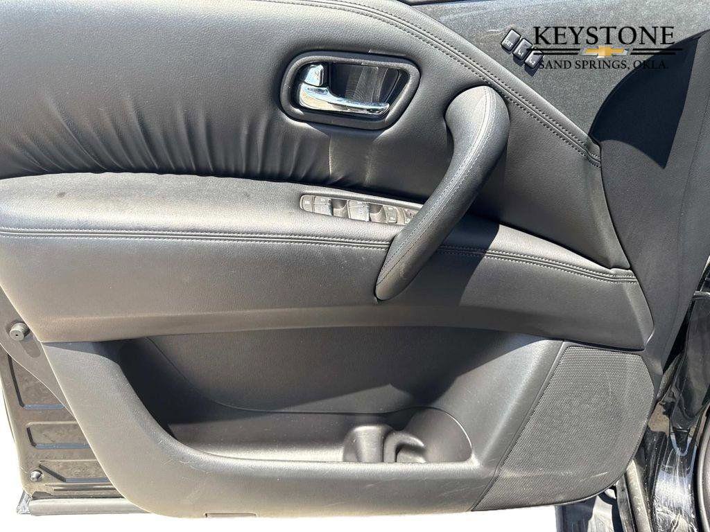 Used 2023 Nissan Armada SL w/ Midnight Edition Package image 7