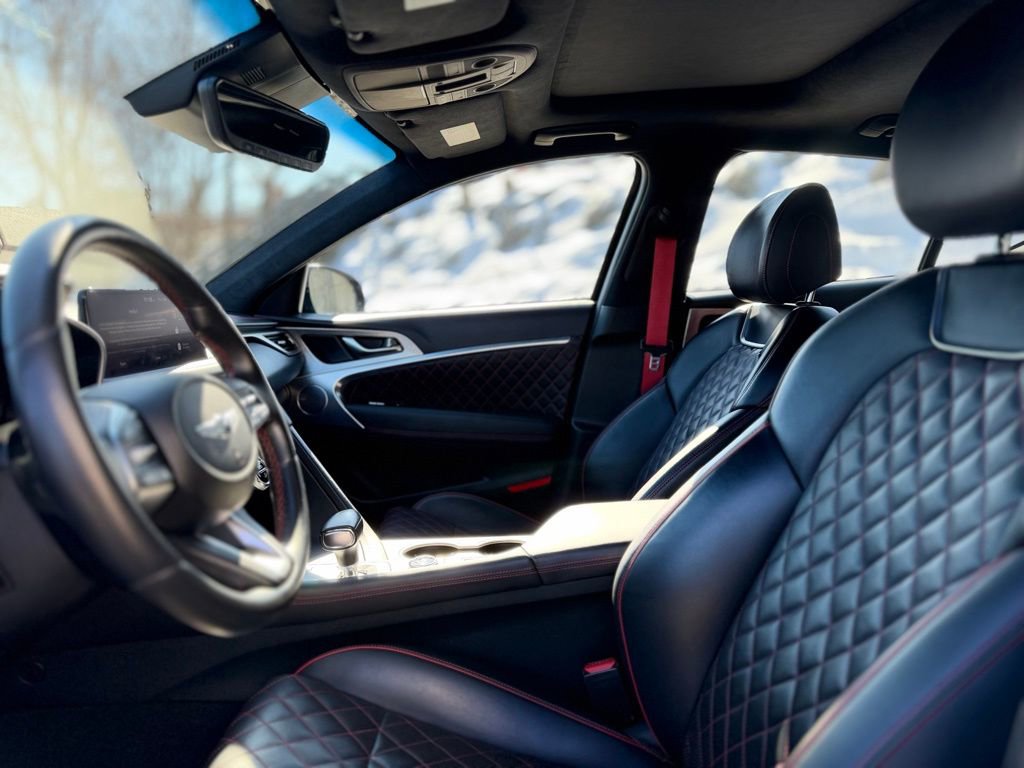 Used 2023 Genesis G70 3.3T w/ Sport Prestige Package image 14