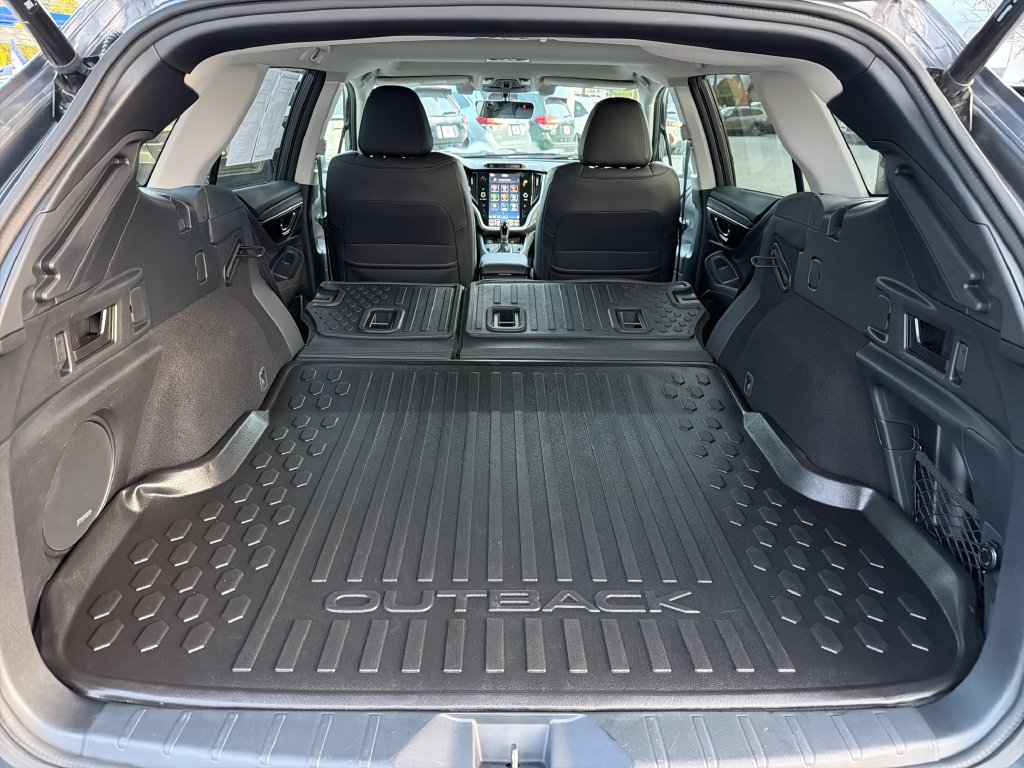 Used 2022 Subaru Outback Limited AWD/4WD image 28