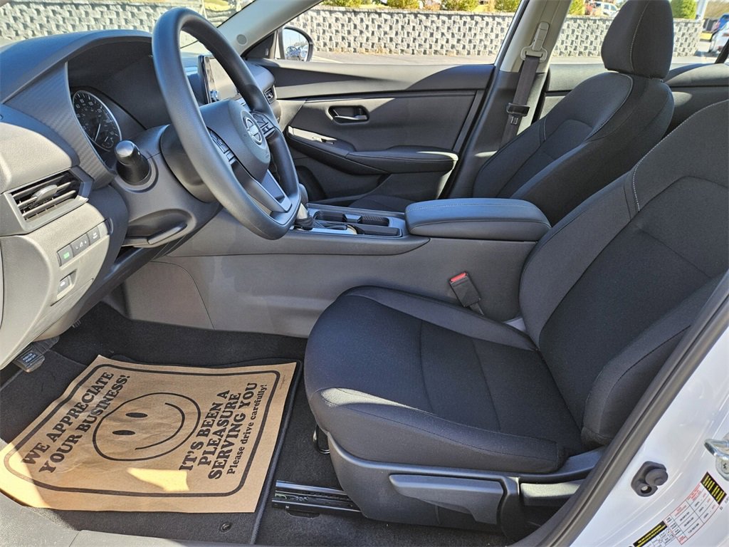 New 2025 Nissan Sentra S image 4