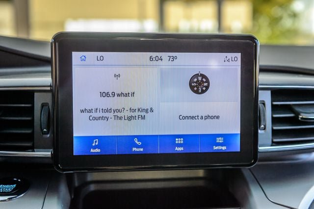 Used 2022 Ford Explorer XLT w/ Equipment Group 202A RWD image 19