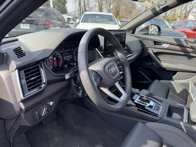 Certified 2024 Audi Q5 2.0T Prestige AWD/4WD image 24