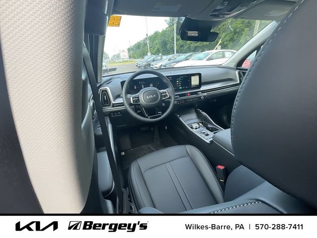 Certified 2025 Kia Sorento EX AWD/4WD image 2