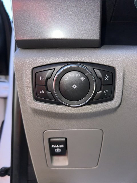 Used 2016 Ford F150 XLT image 12