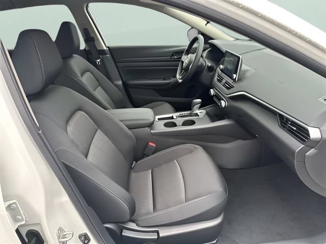 Certified 2025 Nissan Altima 2.5 S FWD image 25
