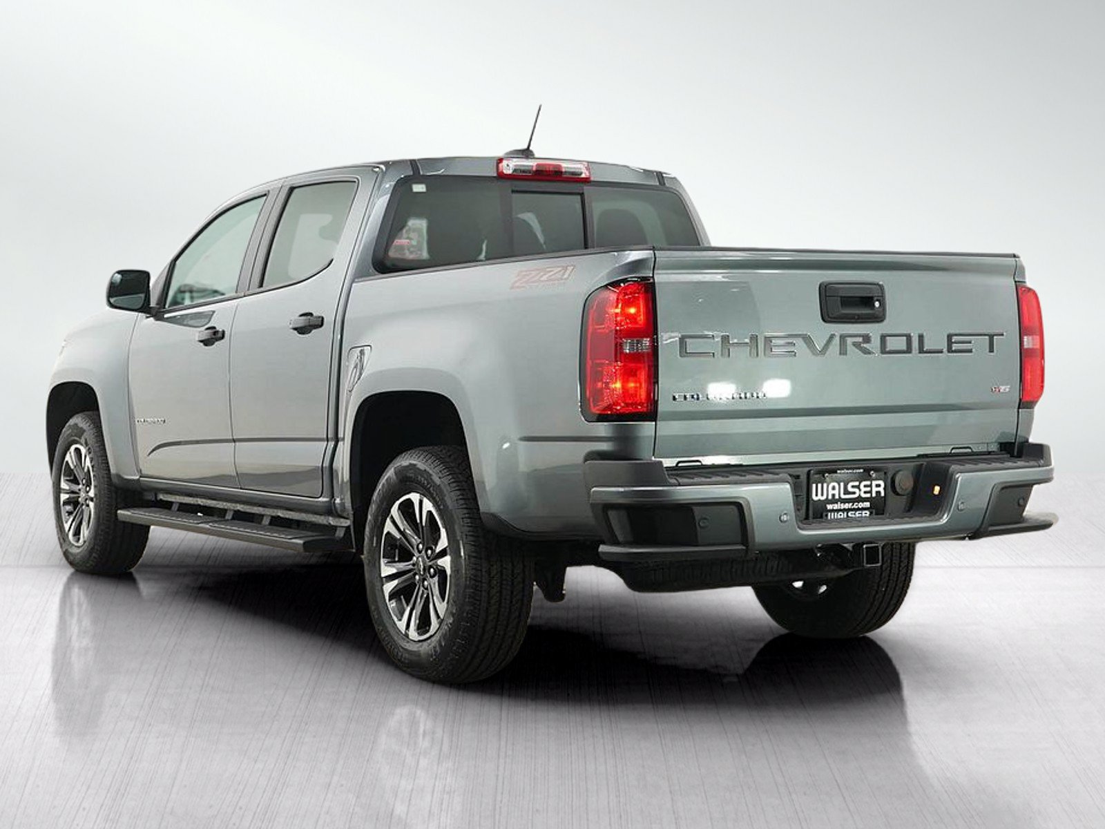 Used 2022 Chevrolet Colorado Z71 AWD/4WD image 3