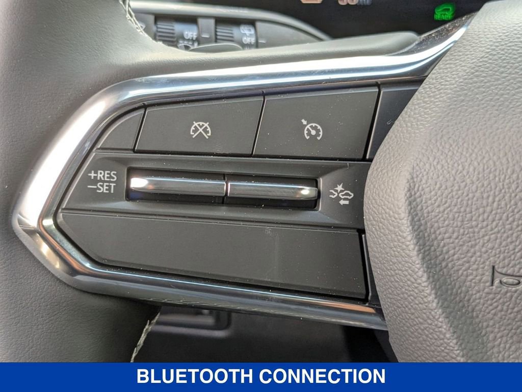 New 2025 Chevrolet Equinox EV LT AWD/4WD image 17