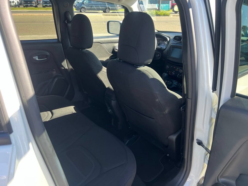 Used 2021 Jeep Renegade Latitude AWD/4WD image 38