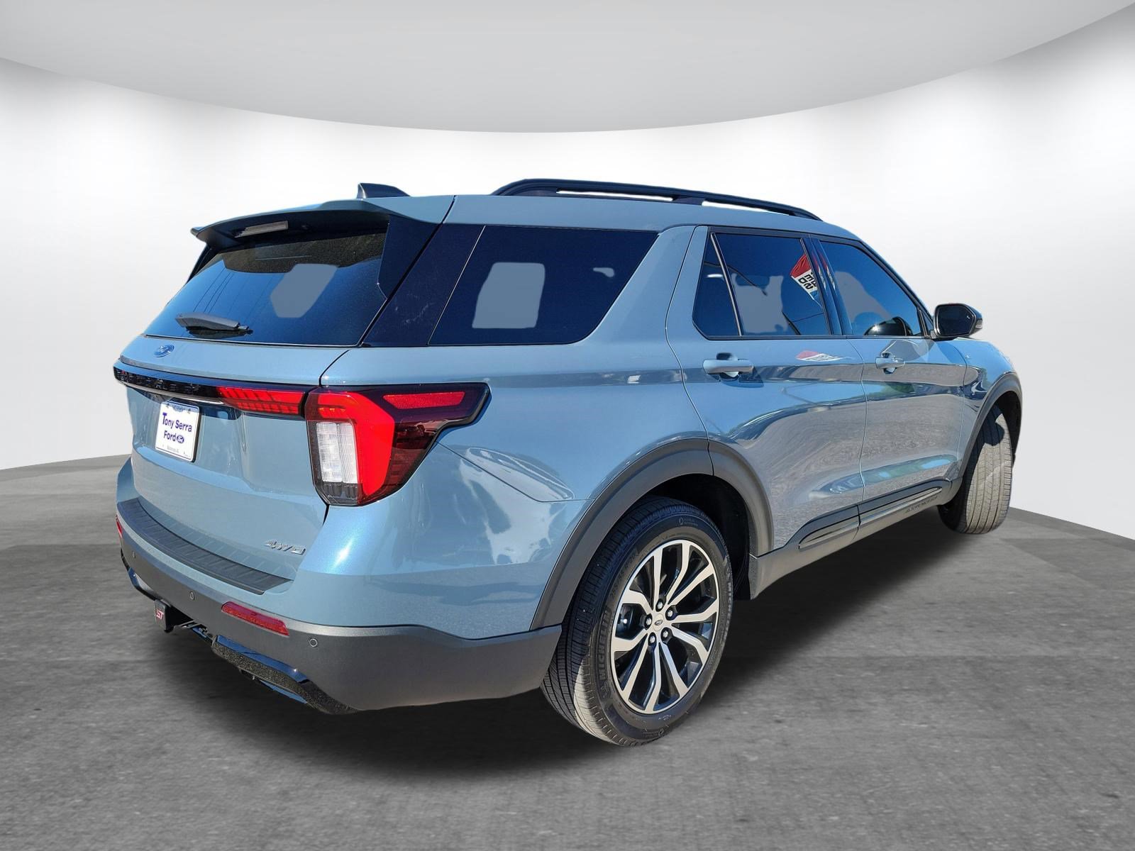 Used 2025 Ford Explorer ST-Line AWD/4WD image 5