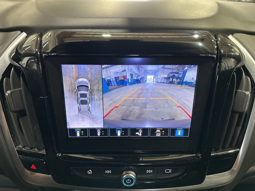 Used 2022 Chevrolet Traverse High Country AWD/4WD image 40
