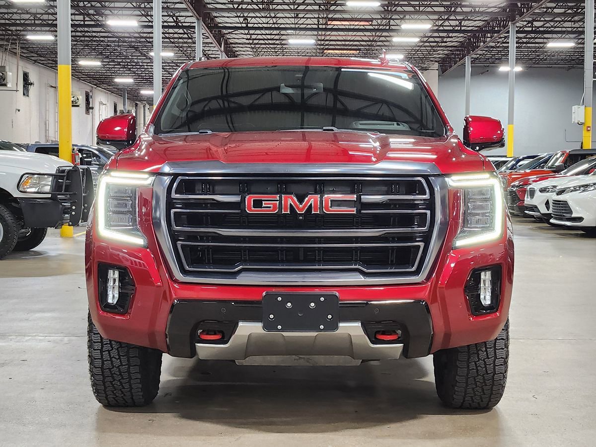 Used 2024 GMC Yukon XL AT4 w/ Technology Package AWD/4WD image 2