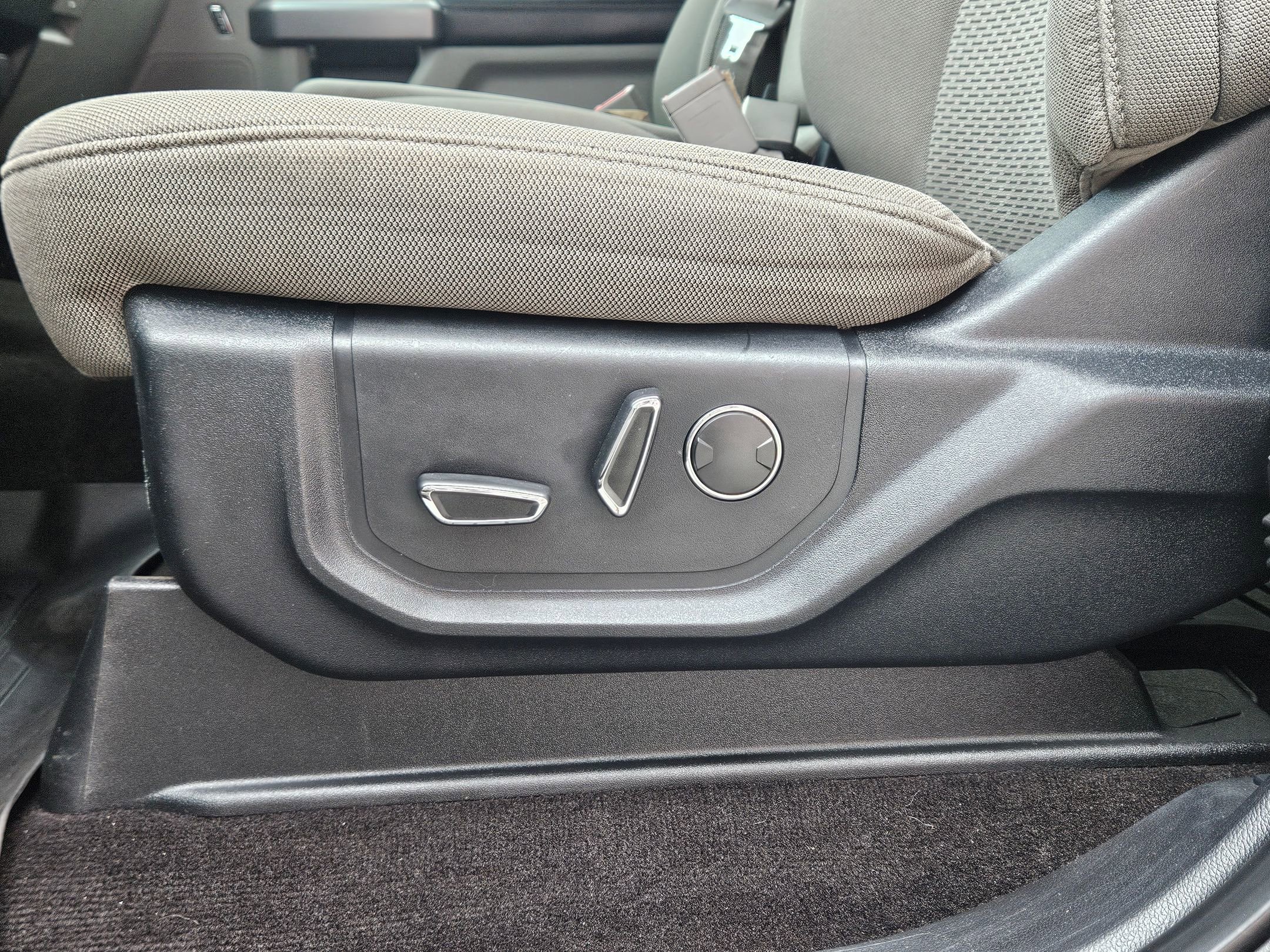 Used 2018 Ford F150 XLT w/ Equipment Group 302A Luxury image 18