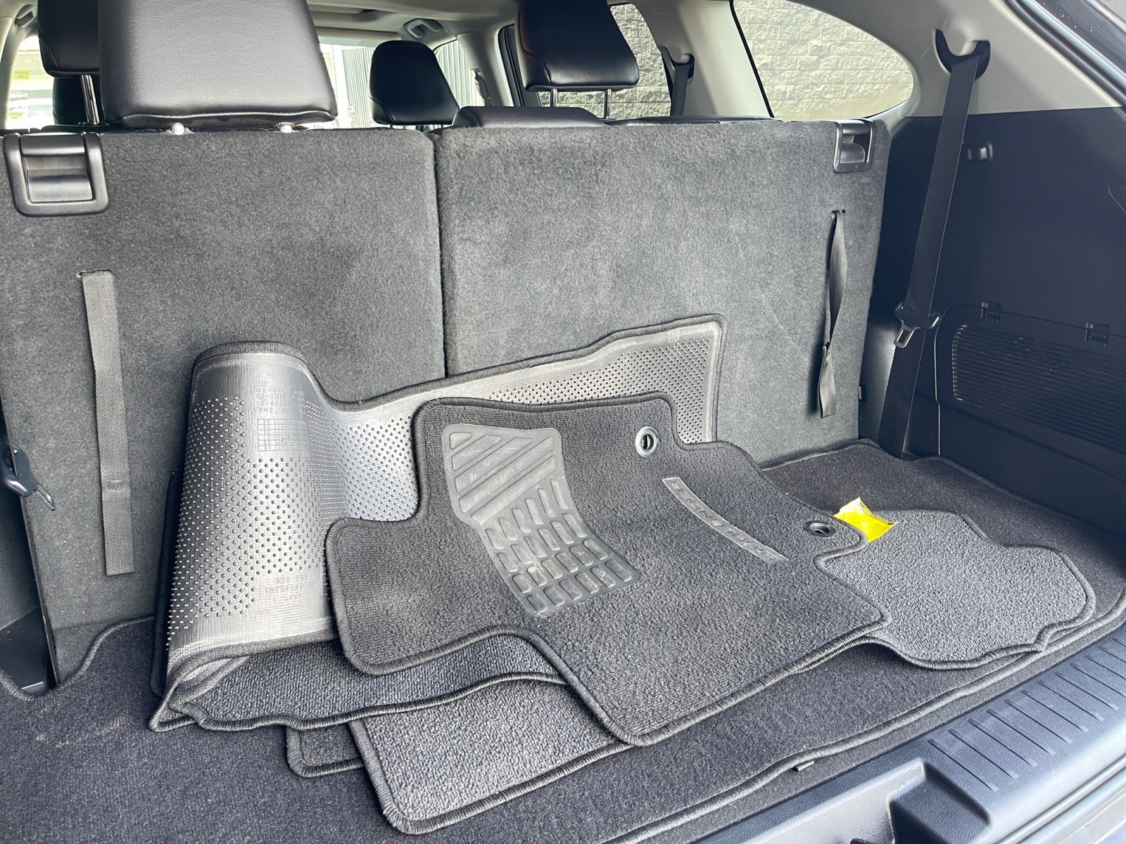 Used 2021 Toyota Highlander XLE image 18