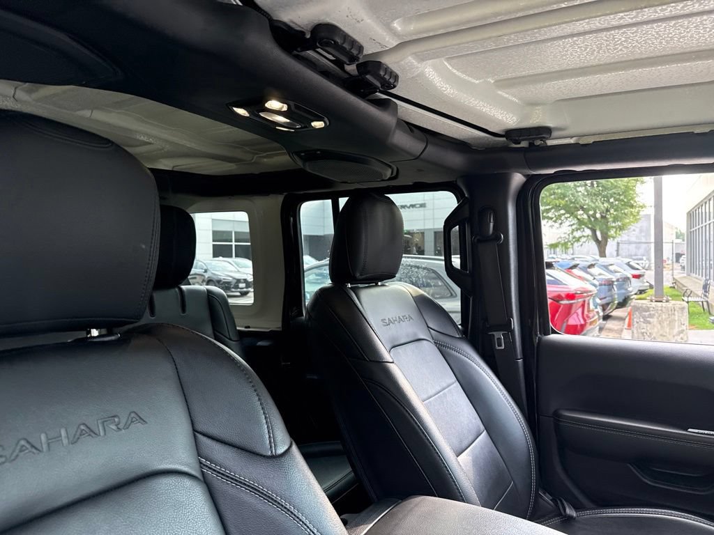 Used 2021 Jeep Wrangler Unlimited Sahara w/ Cold Weather Group AWD/4WD image 10