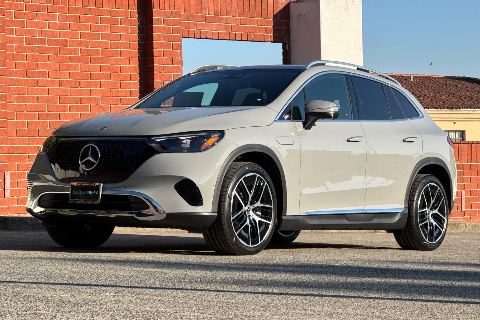 New 2027 Mercedes-Benz EQE 320 4MATIC SUV image 8