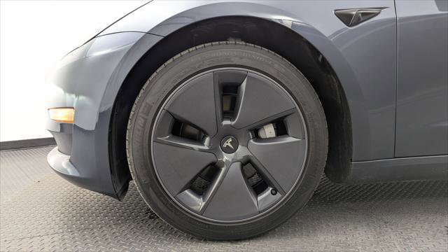 Used 2023 Tesla Model 3 Standard Range RWD image 29