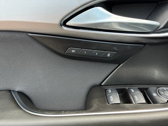 Certified 2025 Buick Envision Sport Touring AWD/4WD image 16