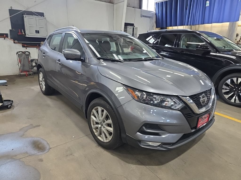 Certified 2022 Nissan Rogue Sport SV w/ Technology Package AWD/4WD image 3