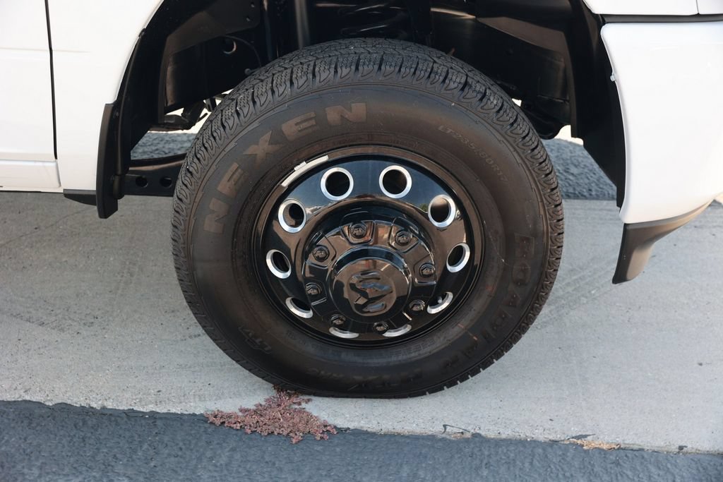 New 2026 RAM 3500 Big Horn AWD/4WD image 8