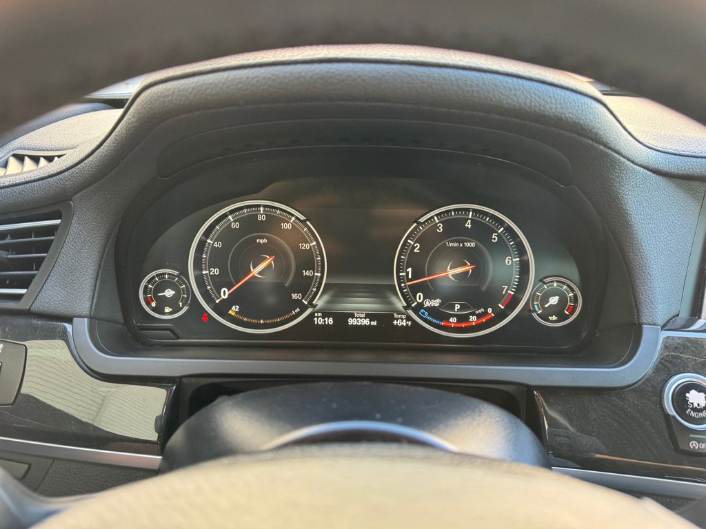 Used 2015 BMW 740Li image 15