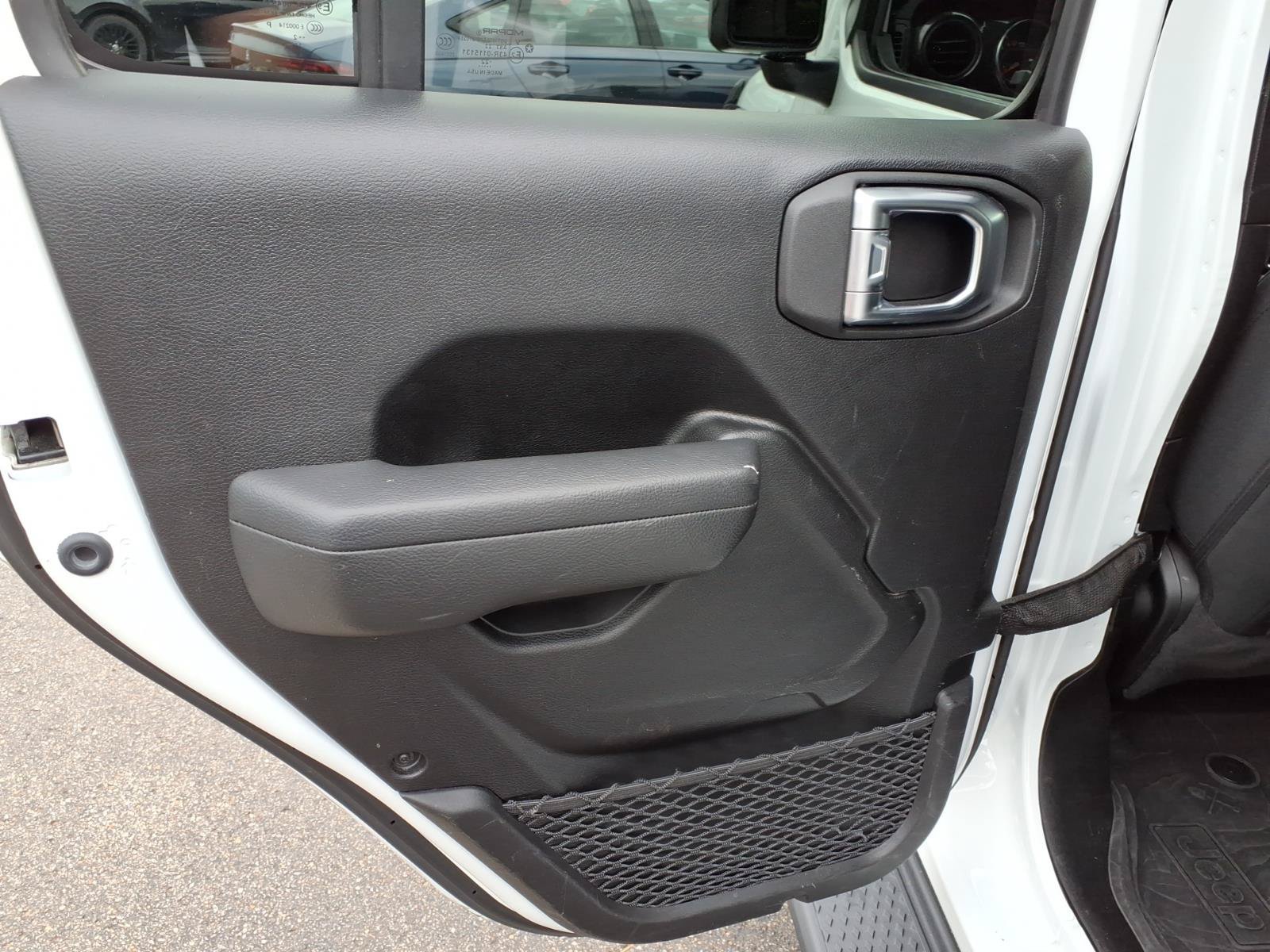 Used 2022 Jeep Gladiator Sport AWD/4WD image 8
