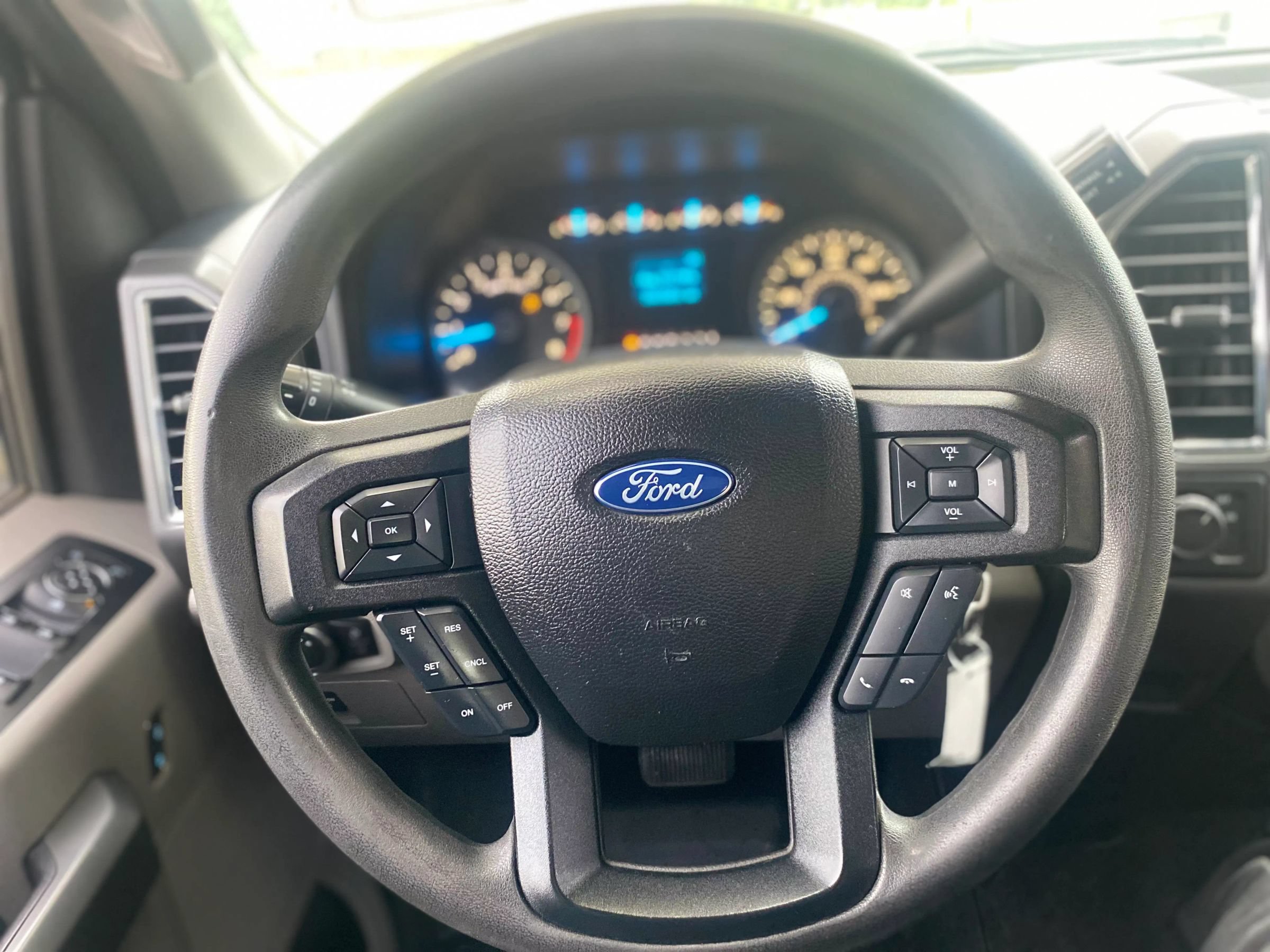 Used 2016 Ford F150 XLT RWD image 10